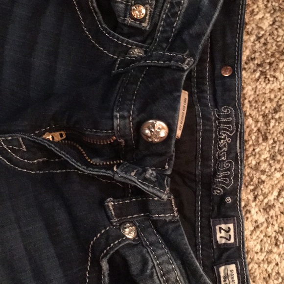 Jeans - Picture 2 of 3